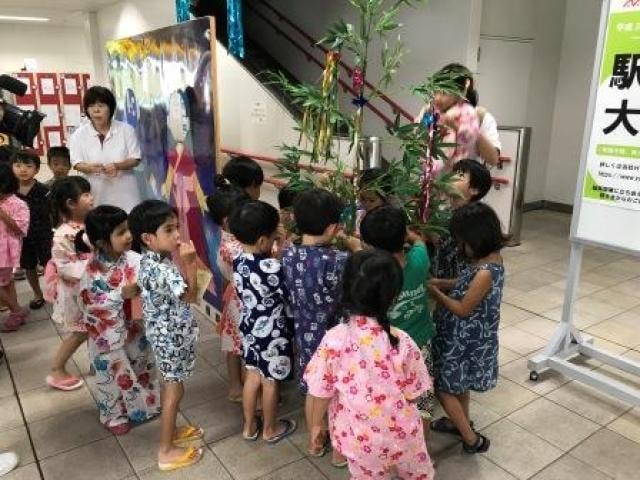ゆいレール七夕まつり 沖縄県 の観光イベント情報 ゆこゆこ