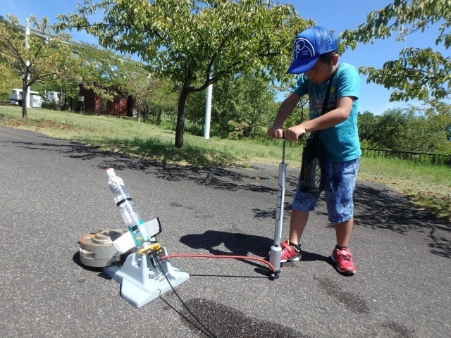 淡路島国営明石海峡公園 水ロケットで遊ぼう 兵庫県 の観光イベント情報 ゆこゆこ