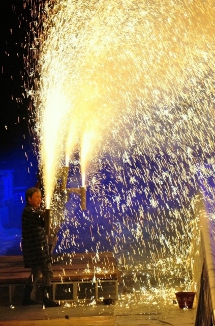 豊橋発祥 手筒花火 In豊洲 東京都 の観光イベント情報 ゆこゆこ