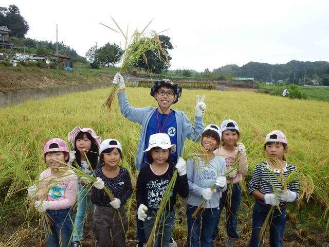 ヤックス自然学校 第43回サマーキャンプ 稲刈り ドラム缶風呂 千葉県 の観光イベント情報 ゆこゆこ