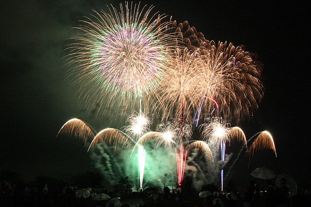 高瀬川納涼大花火大会 中止となりました 長野県 の観光イベント情報 ゆこゆこ