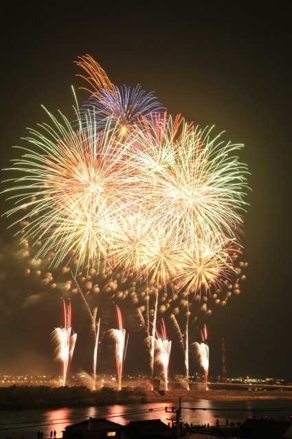 第44回まつりのべおか花火大会 中止となりました 宮崎県 の観光イベント情報 ゆこゆこ