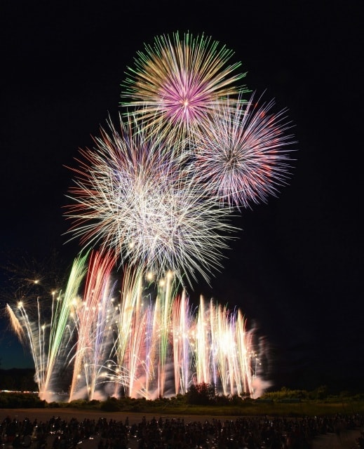 第27回根尾川花火大会 中止となりました 岐阜県 の観光イベント情報 ゆこゆこ