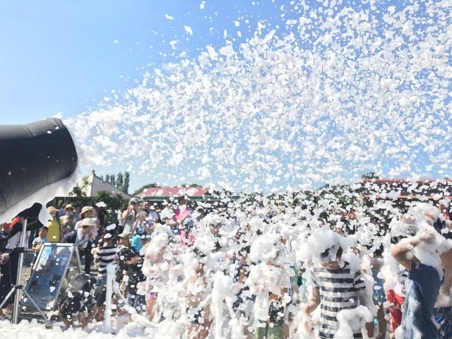 バブルバズーカで泡パーティー 滋賀県 の観光イベント情報 ゆこゆこ