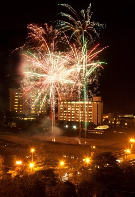 天壌無窮 悪疫退散 下呂温泉花火物語 岐阜県 の観光イベント情報 ゆこゆこ