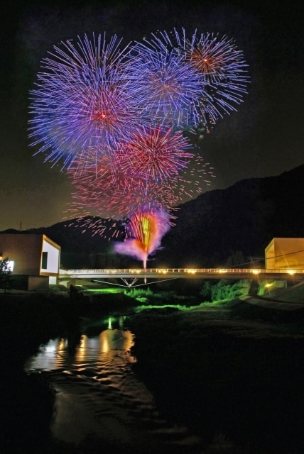 ひよし夏祭り22花火大会 中止となりました 京都府 の観光イベント情報 ゆこゆこ