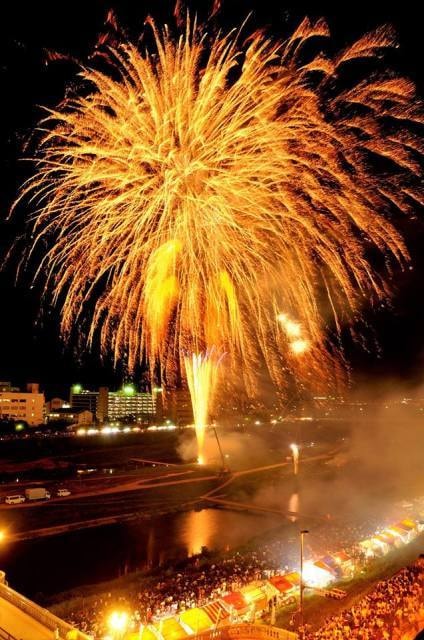 飯塚納涼花火大会 中止となりました 福岡県 の観光イベント情報 ゆこゆこ