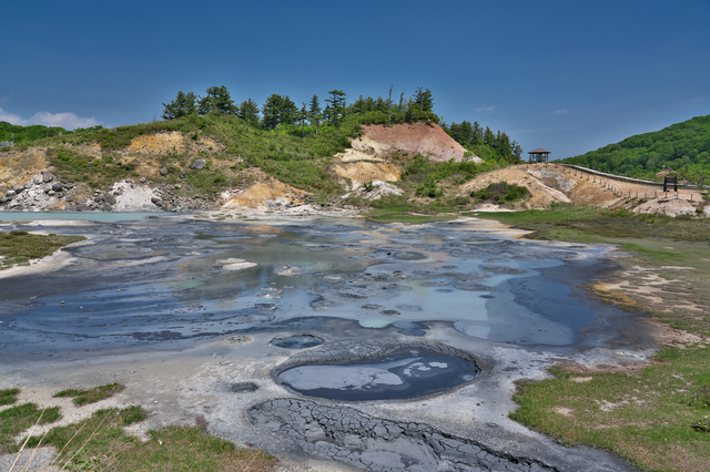 後生掛温泉/地下1000メートルの鉱泥から湧く湯治場