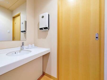 【洋室ツイン（バス無し）/例】広々とした独立洗面所