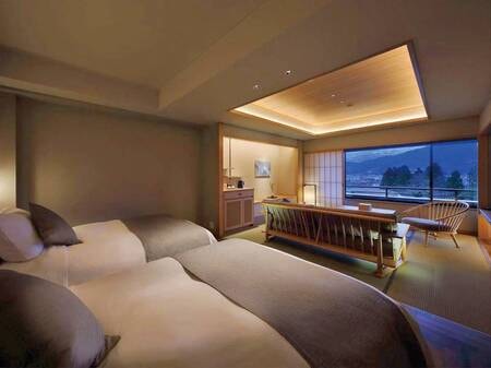 【半露天風呂付和洋室8畳】2019年5月リニューアル！眺めを愉しみながら、かみのやまの湯を感じる。