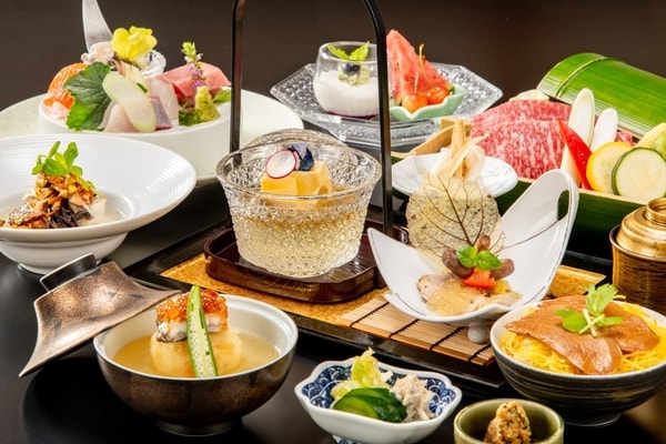 【特別会席膳/料理一例】
