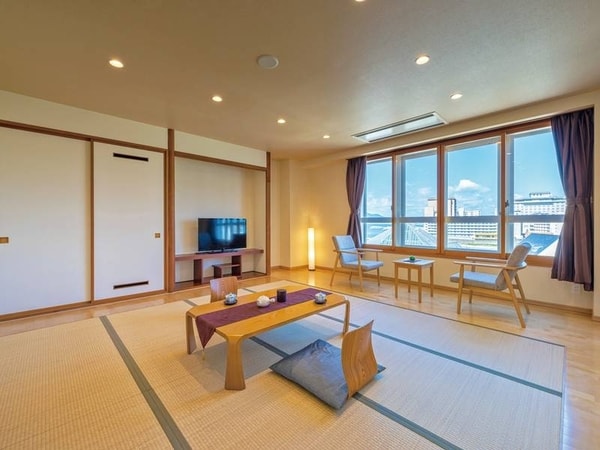 【パーシャルオーシャンビュー和室(禁煙)/例】左手には海、正面には街並みの景色が見られるお部屋