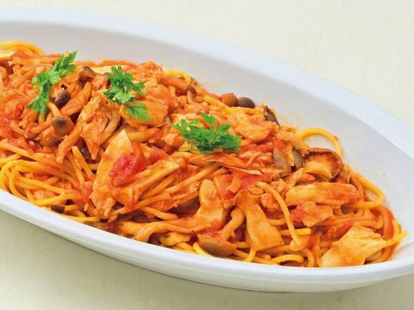 【夕食ビュッフェ】過去メニュー一例。大滝きのこ王国のキノコと蒸し鶏のパスタ
