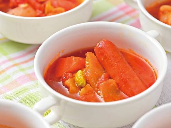 【夕食ビュッフェ】過去メニュー一例。三種豆とソーセージの煮込み