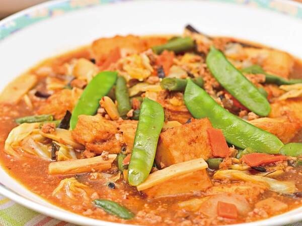 【夕食ビュッフェ】過去メニュー一例。揚げ出し豆腐と春キャベツの中華あん