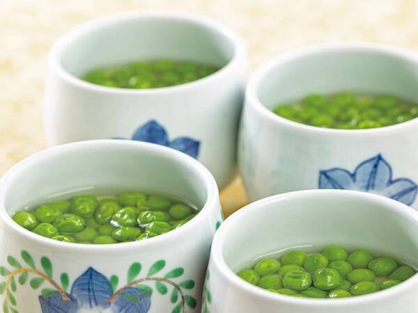 【夕食ビュッフェ】過去メニュー一例。青豆の茶碗蒸し