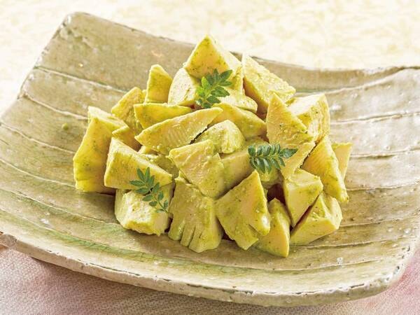 【夕食ビュッフェ】過去メニュー一例。筍と木の芽の和え物