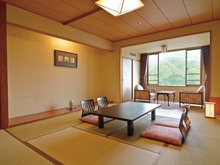 【10畳和室/例】渓谷側の和室。定山渓の自然の中でゆっくりお寛ぎください