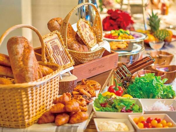 【朝食/例】約50種のバイキング♪道産食材を使った和洋朝食バイキングをご用意しております