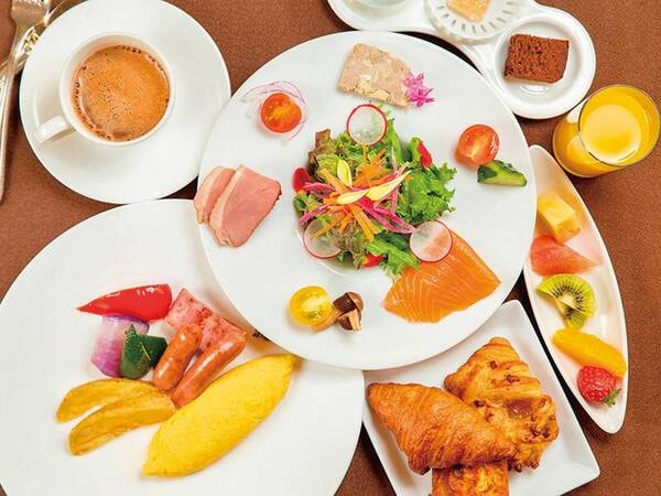 【朝食/例】約50種のバイキング