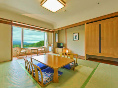 【和室/例】広さ10畳のお部屋。駒ケ岳の大自然を一望！