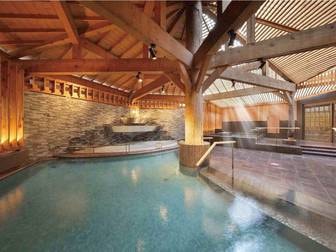 函館・湯の川温泉　ホテル万惣（ｵﾘｯｸｽﾎﾃﾙｽﾞ&ﾘｿﾞｰﾂ）／【露天風呂】広々とした露天風呂で心身ともに癒される