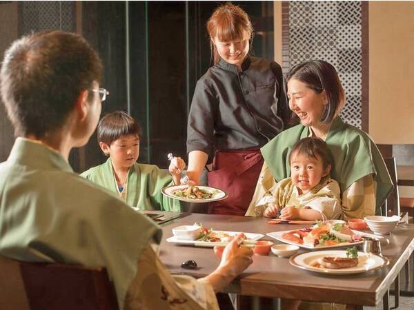 【夕食/例】ご家族でゆっくりとお食事!