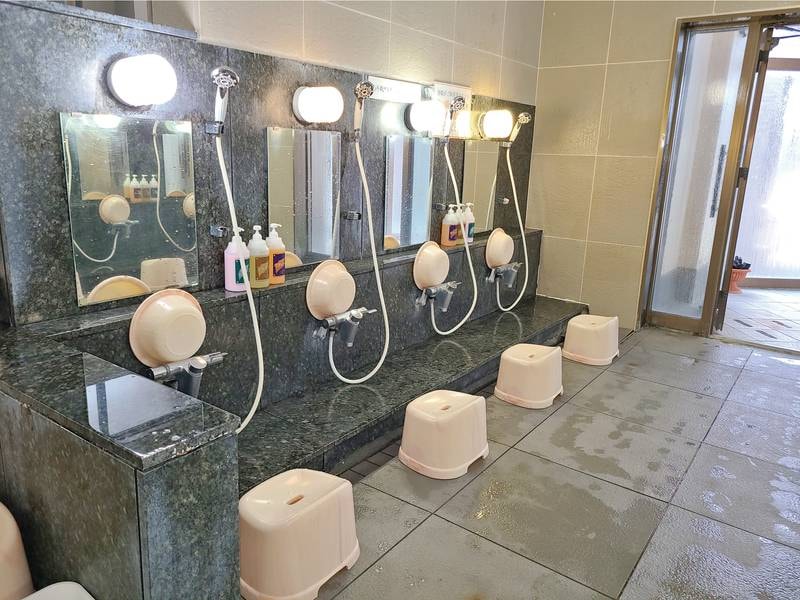 【新館大浴場】女性浴場ReFaのシャワーヘッド導入