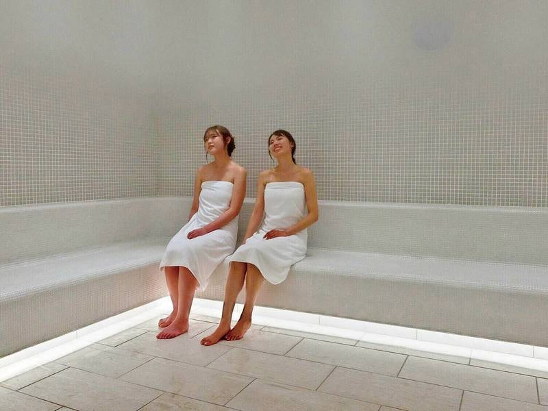 【ホワイトスチームサウナ】24年7月にリニューアル！蒸気が心地よい爽やかなアロマの香り