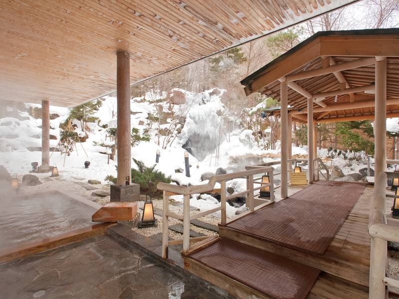 【露天風呂】冬は雪見露天風呂もご堪能
