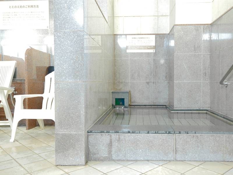 水風呂は約13度、2時間半で全て入れ替わるように加水されています