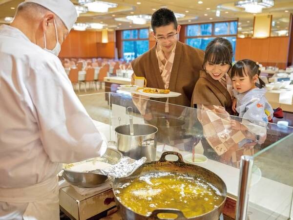 【夕食バイキング/例】実演調理!