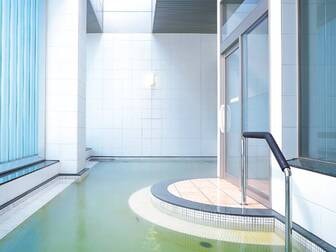 札幌プリンスホテル／【露天風呂】吹き抜けの天井が開放感溢れる♪別途料金で入浴可能 ※温泉付プランで要申込