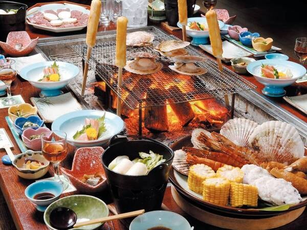 【炉端焼き/一例】炭火が旨さを引き出す炉端料理。実りの秋田・青森の山海幸の賑わい♪