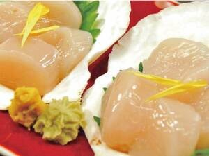 むつ湾産の活帆立刺身