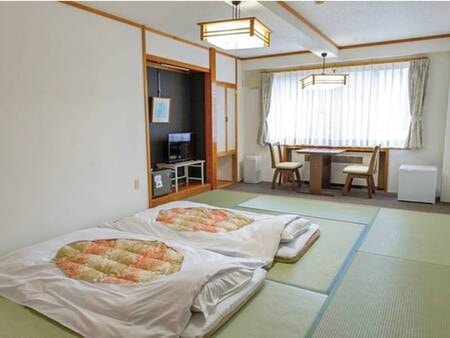 和室10帖(バストイレ付)/例