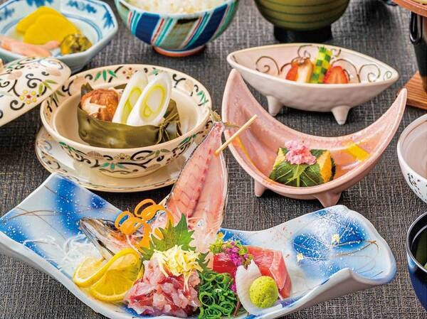【《美味少量》伊豆御膳/例】夕食はゆこゆこ限定の美味少量プラン♪ 伊豆の食材を使った彩り鮮やかな季節のお料理をご用意!