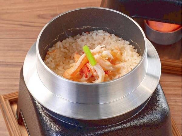 人気メニュー「炊きたての釜飯」※料理イメージ