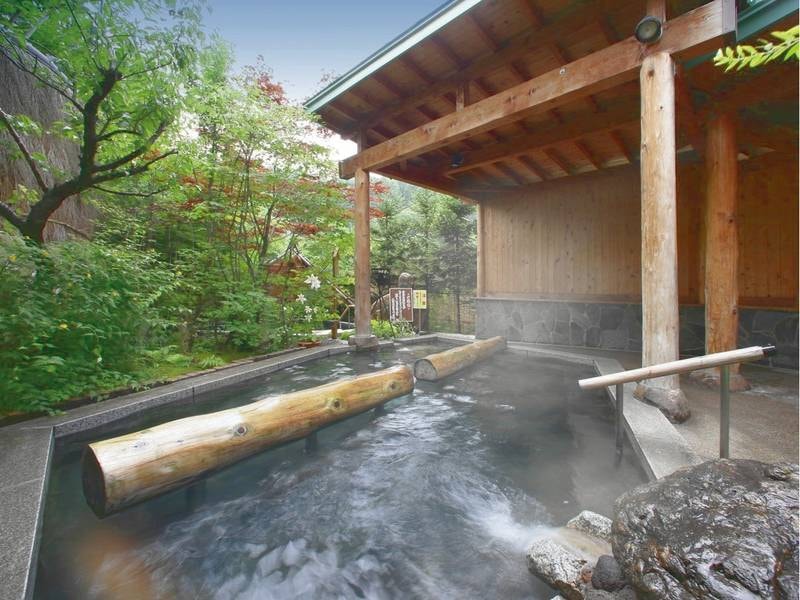 庭園縄文露天風呂