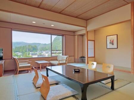 ゆったり広々とした花翔館12.5畳和室※川眺望無し/写真一例