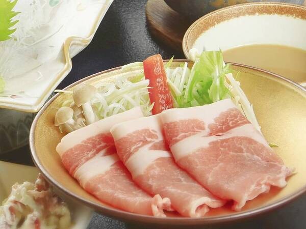 【岩手県産ブランド豚とお宿おまかせ膳一例】旨味あるしゃぶしゃぶ