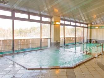 岩手山焼走り温泉　いこいの村岩手／【大浴場】体の老廃物の排出を促し「美肌の湯」ともいわれる