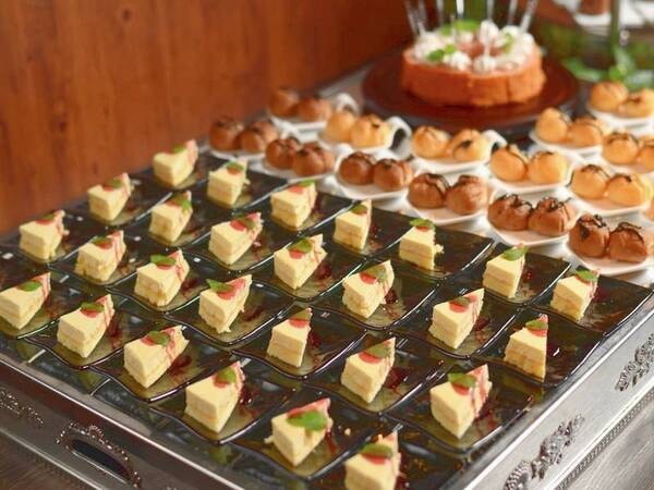 【和洋中バイキング/例】お楽しみのスイーツコーナー