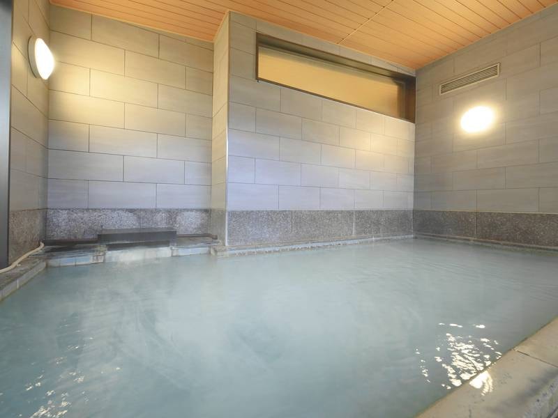 【女性大浴場/例】まろやかな湯を堪能