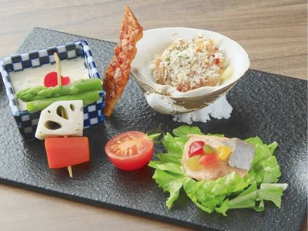 【夕食(2025年3月~)/例】食事の始まりを彩る前菜