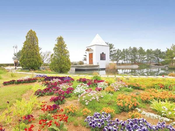 【水上庭園】春の訪れを告げる7千坪の庭園