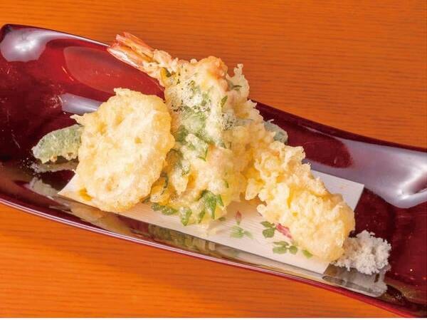 〈ディナービュッフェイメージ〉揚げたて天ぷらも旬食材でご提供