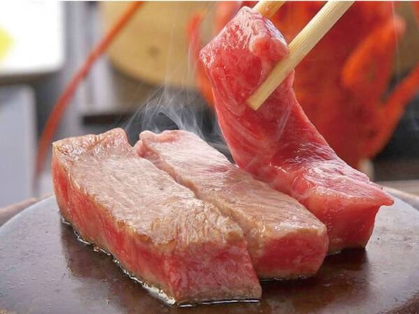 【夕食一例】《横手黒毛和牛》肥育農家が限られ、冬の厳しい寒さと豊富な良質な水で大切に育てられている
