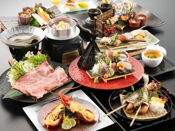 【極上会席一例】手間ひまかけた当館最高級会席料理を堪能（季節によってお料理が変わります）※写真は2名分