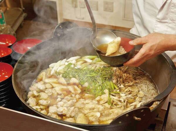 夕食一例　秋田名物きりたんぽ鍋